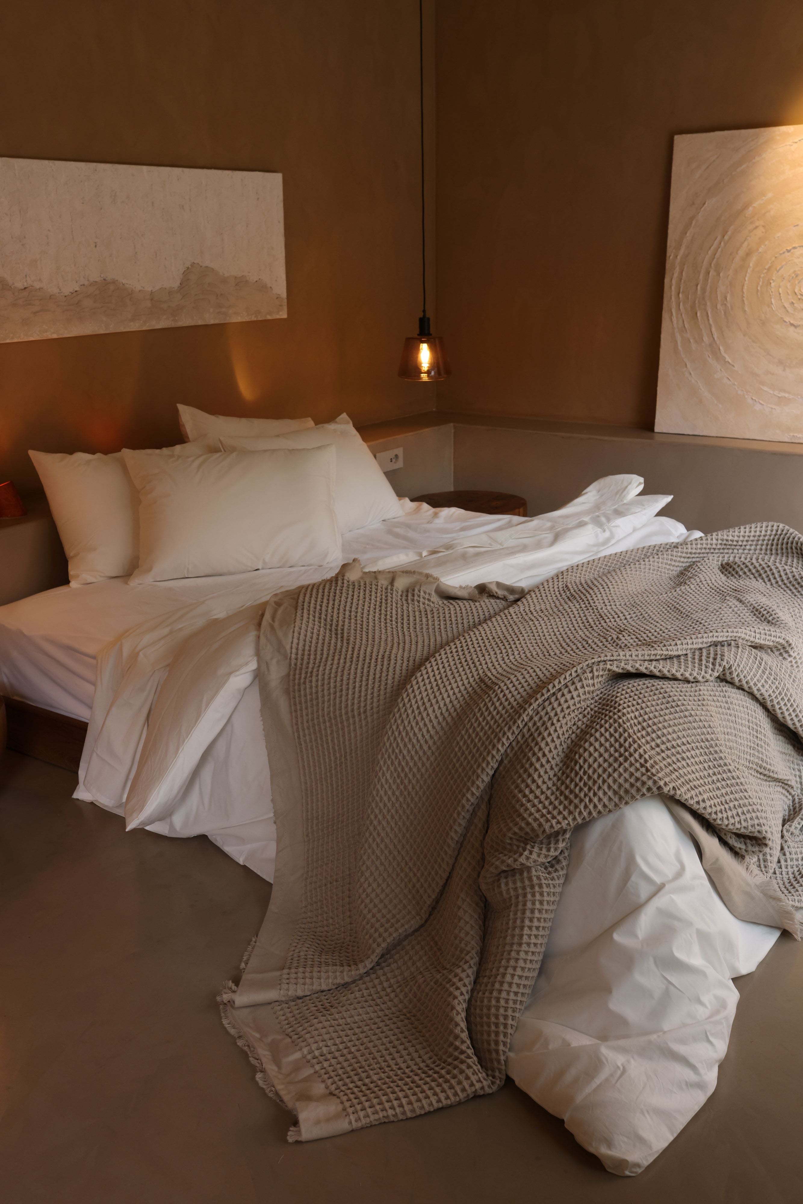 Sateen Bright Bed Sheet Set
